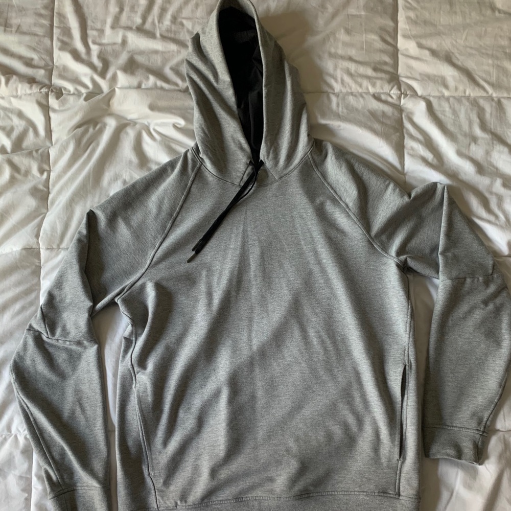 Lululemon men’s hoodie